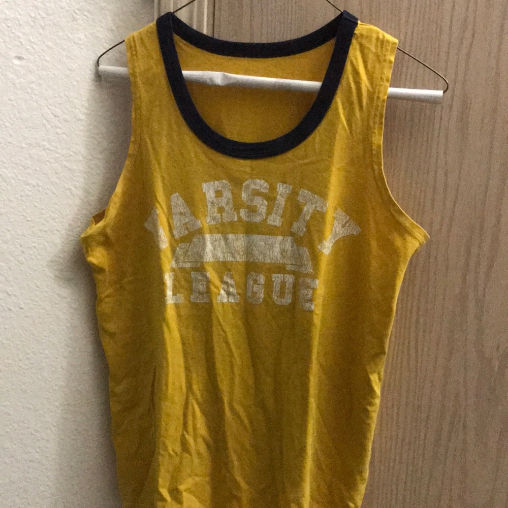 Men’s tank top.